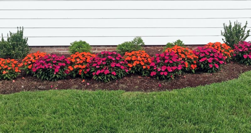 Flower Bed Weeding Service in Ventura County, CA