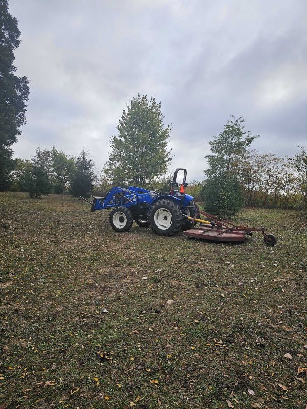 Tractor Mowing in Waldorf, MD